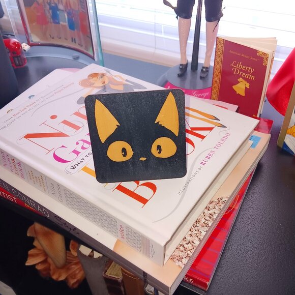 Studio Ghibli Kiki's Delivery Service Jiji Black Cat Solar Powered Night Light - Picture 1 of 2